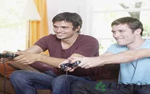 喜欢玩游戏男生-第4张图片 喜欢玩游戏男生-第4张图片