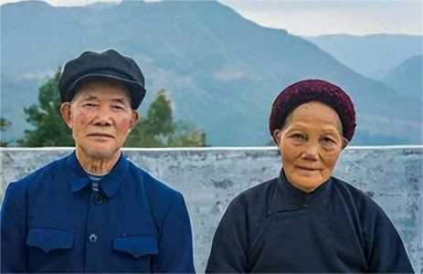 广西蓝龙烟多少钱一包?广西蓝龙费用?-第4张图片 广西蓝龙烟多少钱一包?广西蓝龙费用?-第4张图片