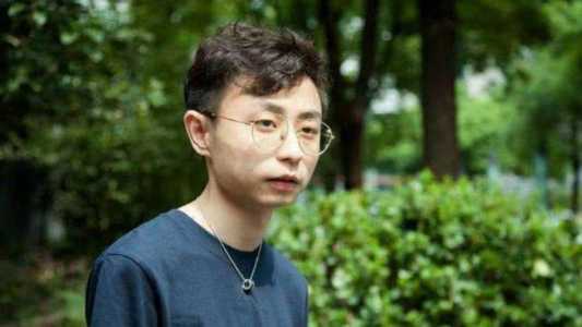 lol水晶哥为什么叫剛(gāng)子?lol水晶哥是谁?-第1张图片 lol水晶哥为什么叫剛(gāng)子?lol水晶哥是谁?-第1张图片